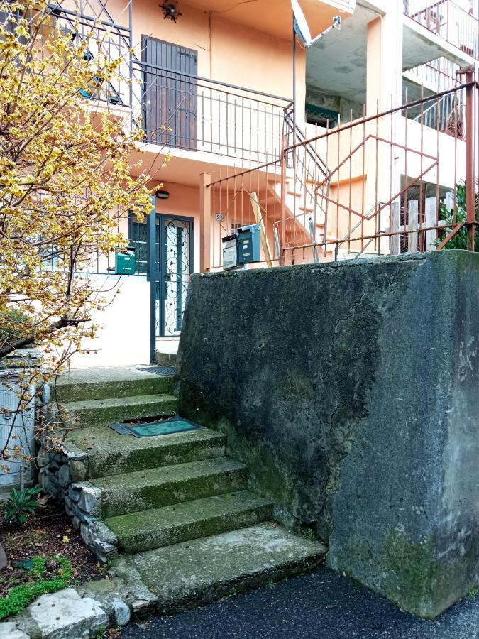 Cute Little Flat With View, 20 Mins To Bgy Airport Leilighet Pradalunga Eksteriør bilde